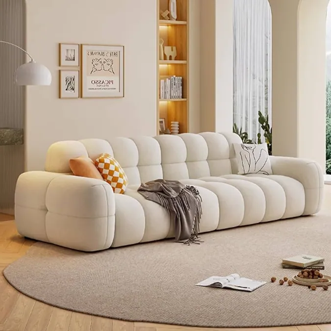 Canapé Bubble blanc ivoire tissu bouclette premium dans salon scandinave lumineux